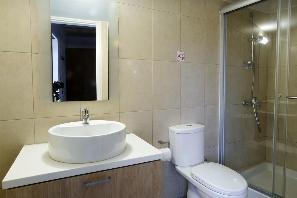 Palm Tree Oriental House And Homestay 폴리스 객실 사진