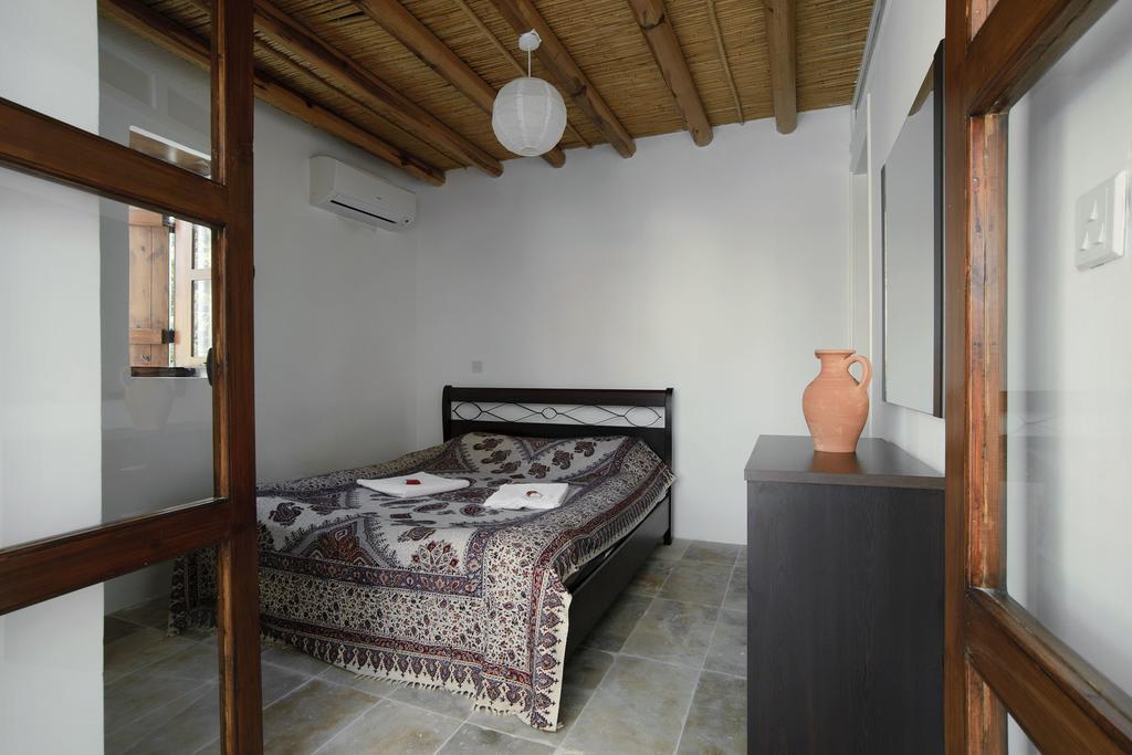 Palm Tree Oriental House And Homestay 폴리스 객실 사진